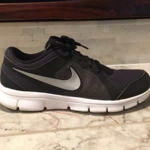 Nike Flex Experience RN2